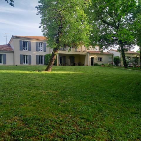 Ensemble Immobilier proche de Cognac (16) Châteaubernard (16100)