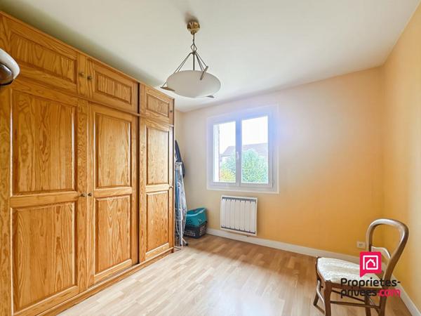 Pavillon Avallon sur sous sol avec terrain