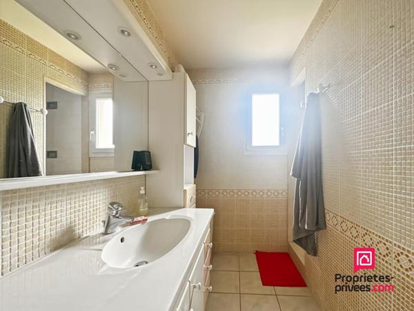 Pavillon Avallon sur sous sol avec terrain