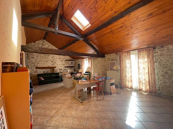 Maison Nangis 10 minutes maison gare Paris Est (45 mn)