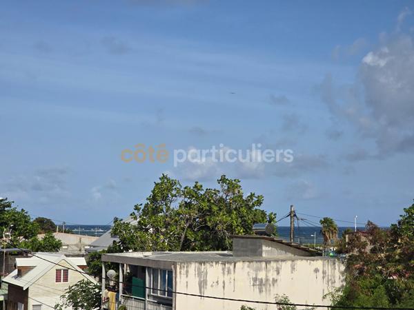 Vente
                Appartement72 m² - 3 Pièces -
                    Saint-François (97118)