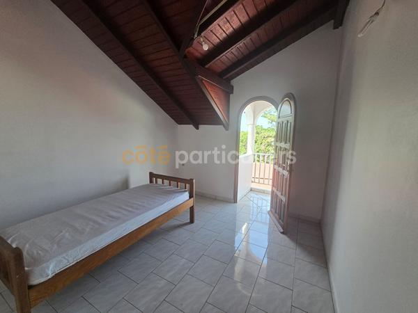Vente
                Appartement72 m² - 3 Pièces -
                    Saint-François (97118)