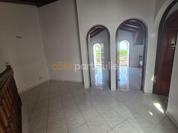 Vente
                Appartement72 m² - 3 Pièces -
                    Saint-François (97118)