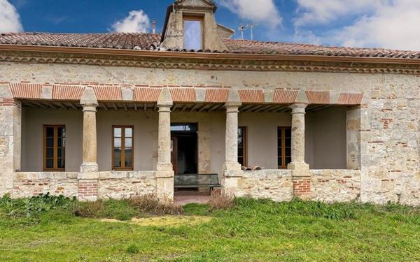 Maison à vendre    10 pièces • 360 m2 Miradoux