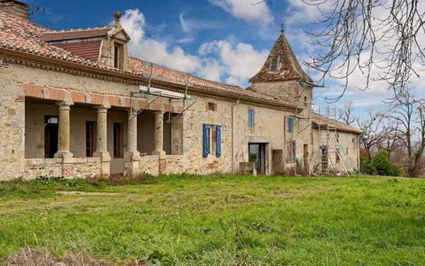 Maison à vendre    10 pièces • 360 m2 Miradoux