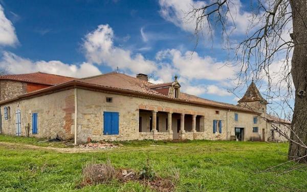 Maison à vendre    10 pièces • 360 m2 Miradoux