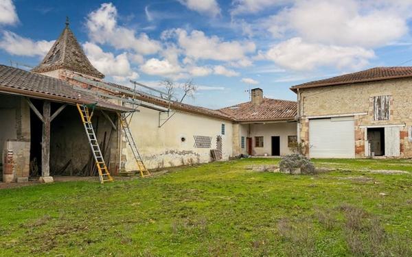 Maison à vendre    10 pièces • 360 m2 Miradoux