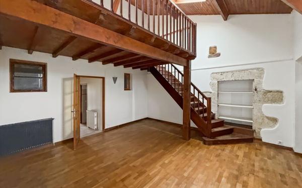 Maison à vendre    10 pièces • 360 m2 Miradoux