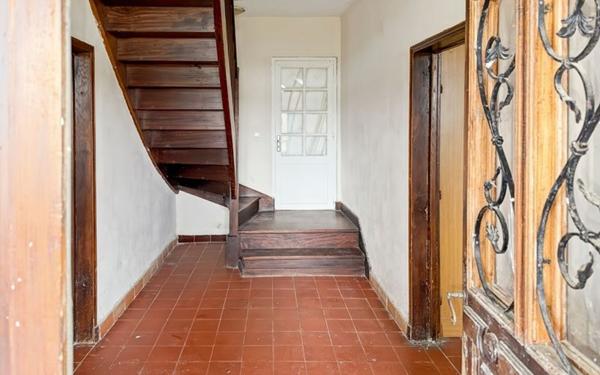 Maison à vendre    10 pièces • 360 m2 Miradoux