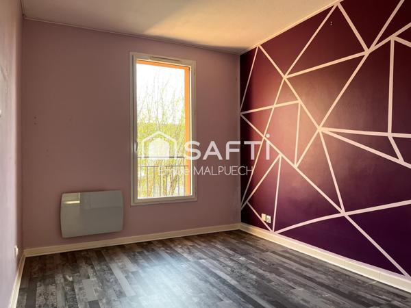 CASTELNAU : T3 lumineux avec cuisine conviviale