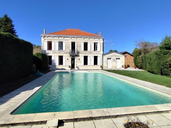 Maison à vendre |  Saint-Jean-d'Illac |  9 pièces | 228 m²