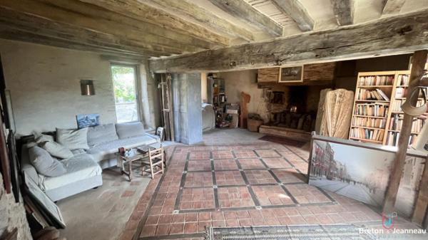 Maison sur 1 ha 70 à Louvigné