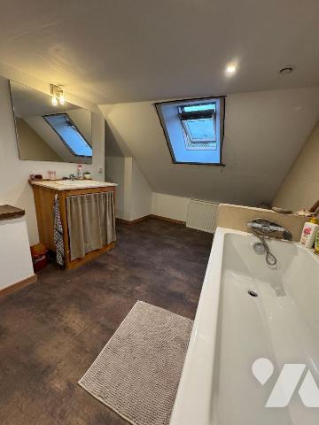 Maison proche de la Baie du Mont Saint Michel et du Mont Saint Michel.
Une maison en pierre à ...