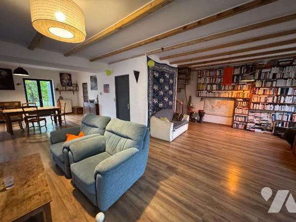 Maison proche de la Baie du Mont Saint Michel et du Mont Saint Michel.
Une maison en pierre à ...