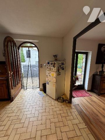 Maison proche de la Baie du Mont Saint Michel et du Mont Saint Michel.
Une maison en pierre à ...