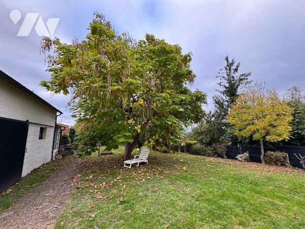 Maison proche de la Baie du Mont Saint Michel et du Mont Saint Michel.
Une maison en pierre à ...