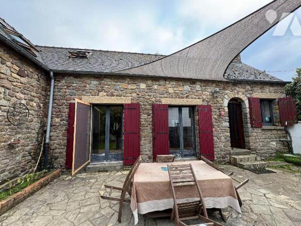 Maison proche de la Baie du Mont Saint Michel et du Mont Saint Michel.
Une maison en pierre à ...