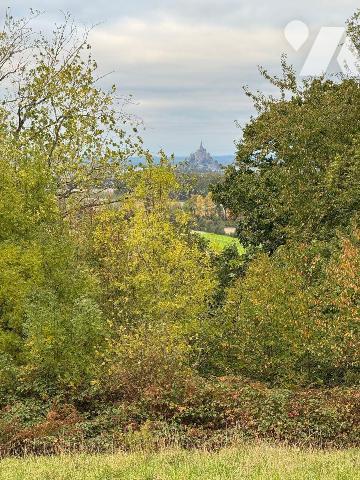 Maison proche de la Baie du Mont Saint Michel et du Mont Saint Michel.
Une maison en pierre à ...