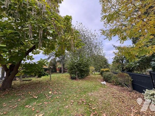 Maison proche de la Baie du Mont Saint Michel et du Mont Saint Michel.
Une maison en pierre à ...