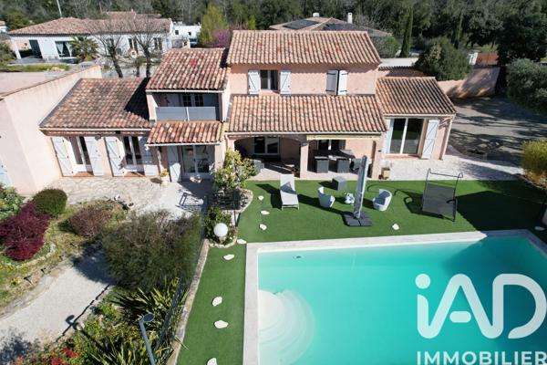 Maison à vendre 8 pièces 210 m² Lorgues