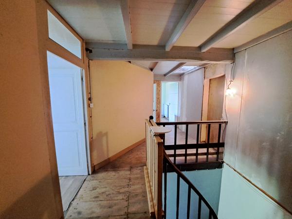 Maison Charentaise avec dépendances et jardin – 190 m² – 6 pièces – 4216 m²