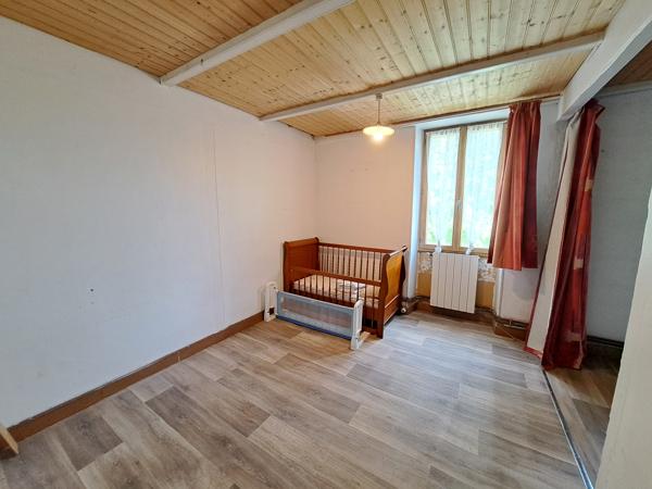 Maison Charentaise avec dépendances et jardin – 190 m² – 6 pièces – 4216 m²
