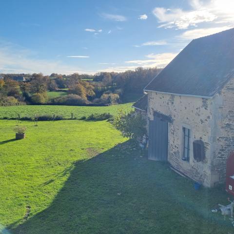 Maison de campagne avec vue dégagée !