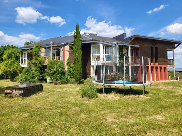 Immobilier Étrépagny (27150) – Maison 320m2 – 469 000 €