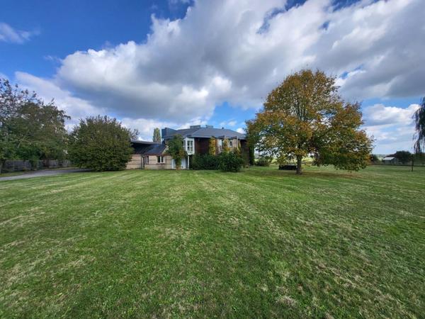 Immobilier Étrépagny (27150) – Maison 320m2 – 469 000 €