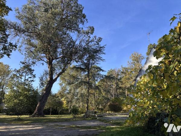 A VENDRE CARNAC Nord, dans lotissement résidentiel, maison années 70, terrain en Na 6460 m²