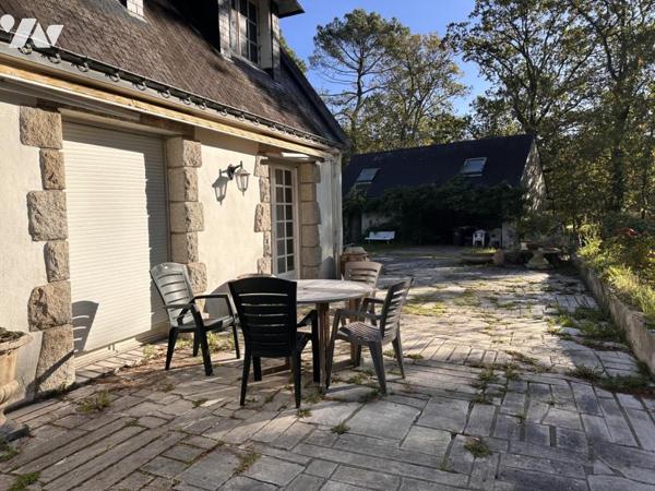 A VENDRE CARNAC Nord, dans lotissement résidentiel, maison années 70, terrain en Na 6460 m²