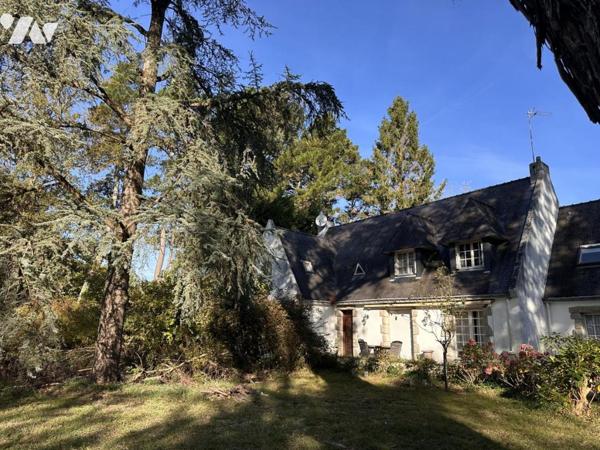 A VENDRE CARNAC Nord, dans lotissement résidentiel, maison années 70, terrain en Na 6460 m²