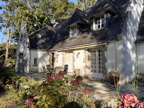 A VENDRE CARNAC Nord, dans lotissement résidentiel, maison années 70, terrain en Na 6460 m²