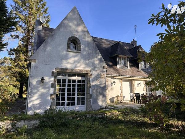 A VENDRE CARNAC Nord, dans lotissement résidentiel, maison années 70, terrain en Na 6460 m²