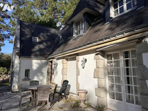 A VENDRE CARNAC Nord, dans lotissement résidentiel, maison années 70, terrain en Na 6460 m²