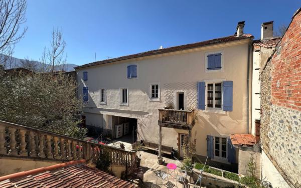 Maison à vendre    9 pièces •  Quillan