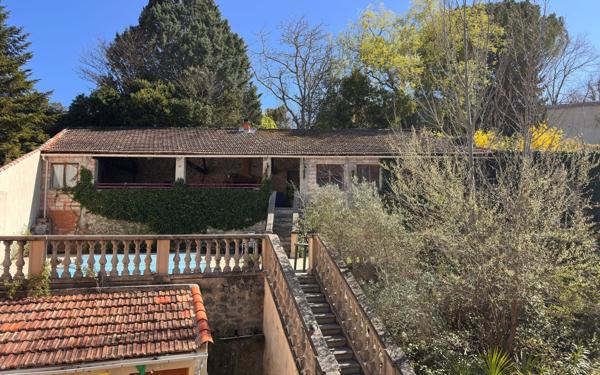 Maison à vendre    9 pièces •  Quillan