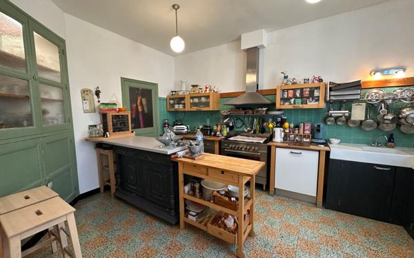 Maison à vendre    9 pièces •  Quillan