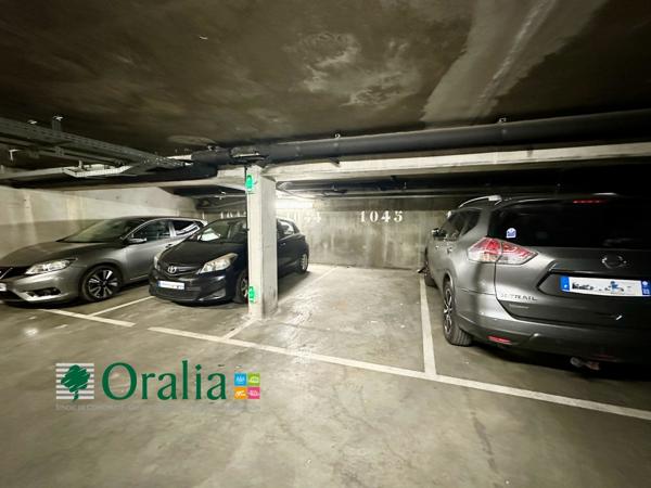 Parking · Location Bordeaux (33000)