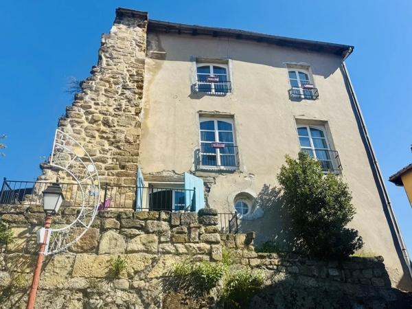 Charmante maison de village avec balcon et vue panoramique