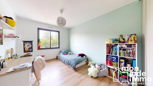 Maison T7 de 220m² avec garage et piscine sous garantie decennale