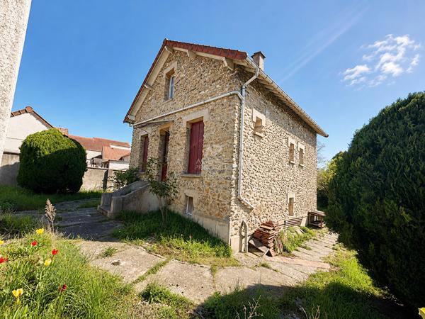 Meulière Chanteloup Les Vignes 5 pièce(s) 76 m2 245 000 € **  - Référence  1125