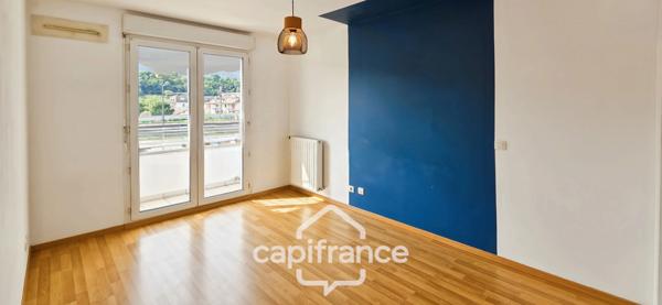 À vendre – T4 Duplex de 92,35 m² avec terrasse, balcon et garage – Aix-les-Bains centre (73)