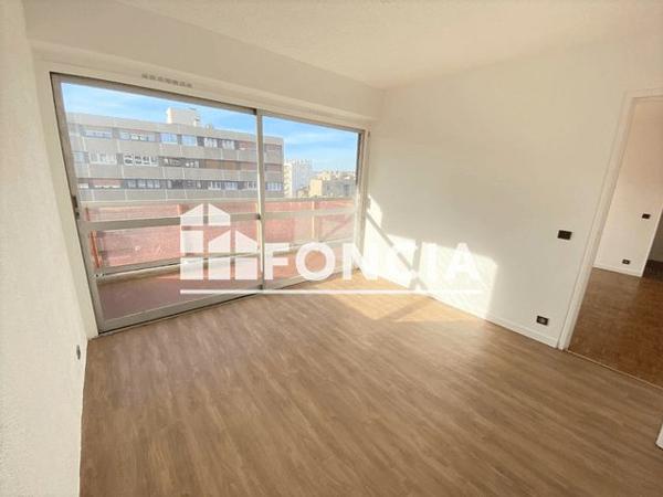 Location Appartement 2 pièces 44.24 m² - 3 AV DE CORINTHE Marseille 13006