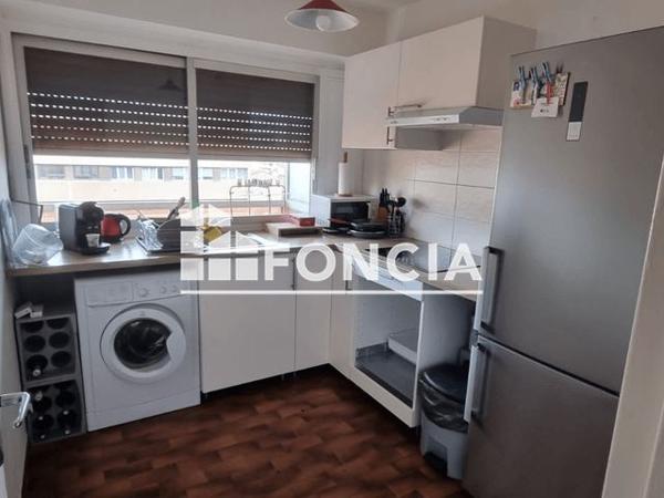 Location Appartement 2 pièces 44.24 m² - 3 AV DE CORINTHE Marseille 13006