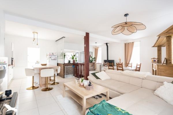 Maison à vendre 239 625 € Landivisiau 5 p 131 m² DPE C