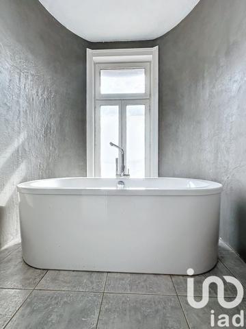 Maison de ville 7 pièces de 204 m² à Saint-Omer (62500)