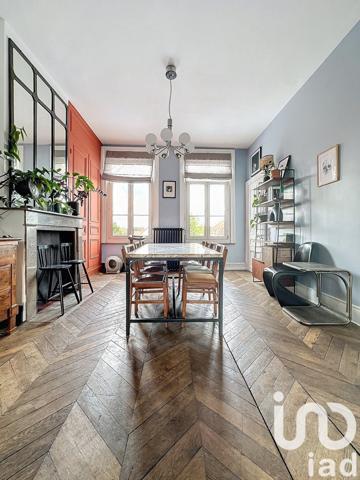 Maison de ville 7 pièces de 204 m² à Saint-Omer (62500)