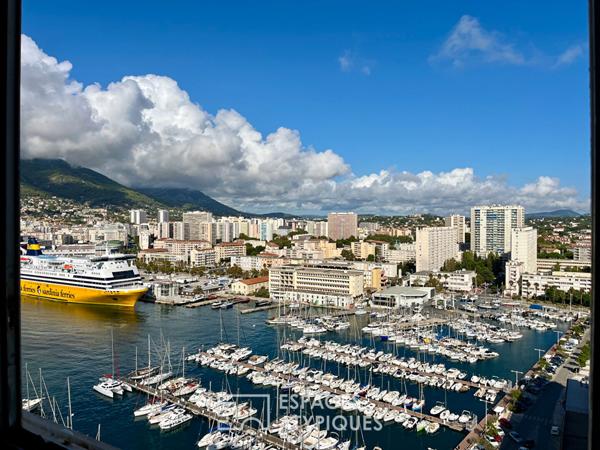 Appartement vue mer cinématographique