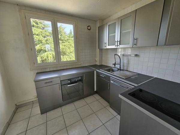 Appartement
         4 pièces
        - 73 m² Exclusivité 136 990 € *